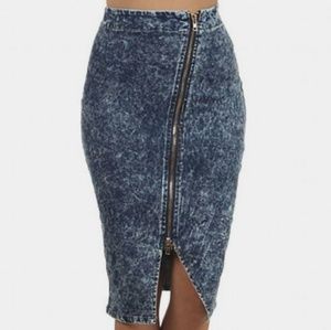 Acid wash pencil skirt